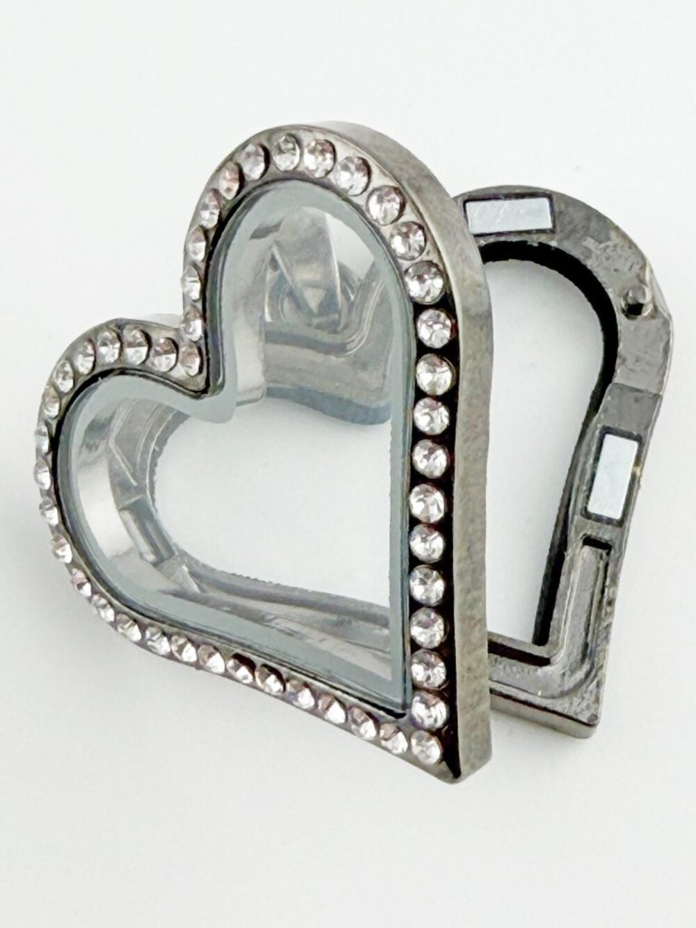 Crystal Heart Memory Floating Locket Lobster Clasp Necklace - Gunmetal-toned - Picture 5 of 8